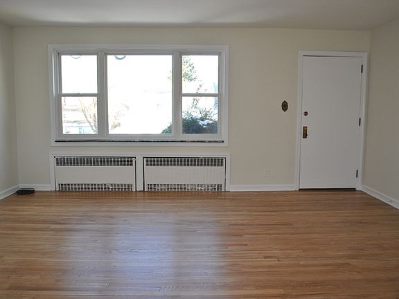 1st floor living room