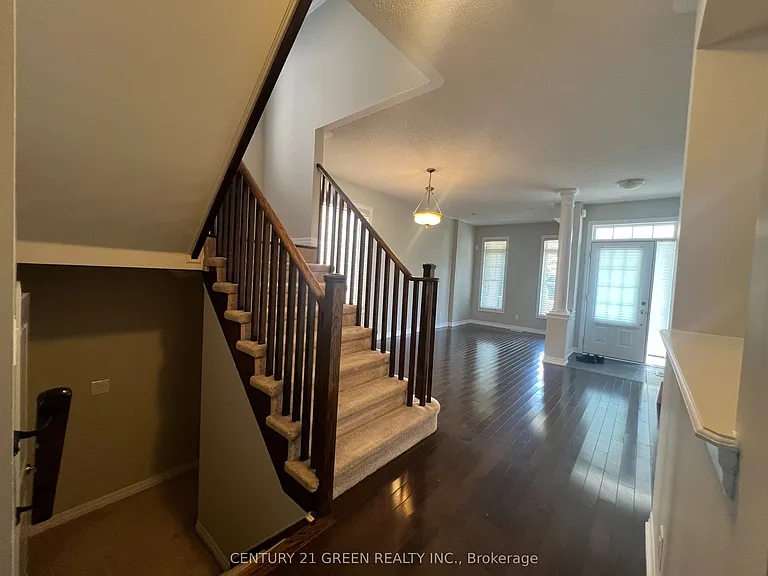 37 Aird Ct — Photo 4