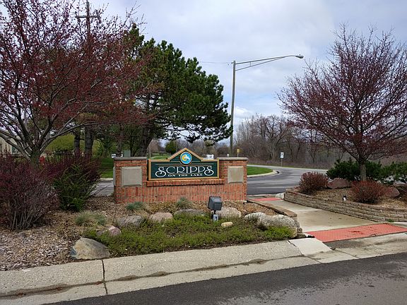 2nd image of 1971 Country Ln #1