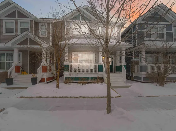 2331 71st St SW, Edmonton, AB T6X 1Z1