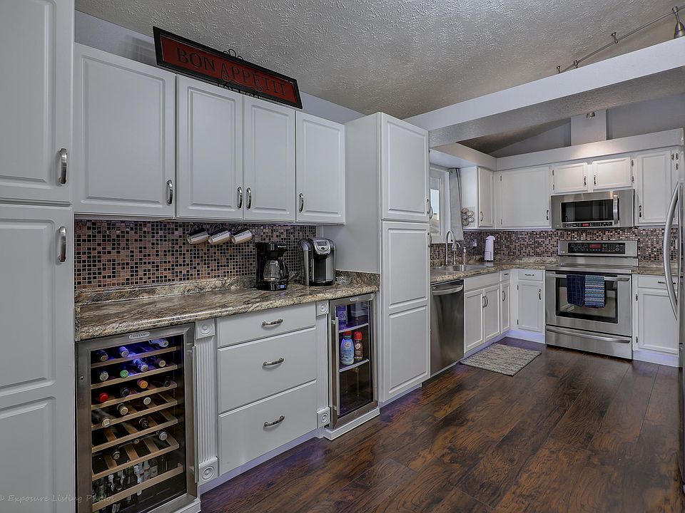 1st image of 3848 E Diamond Ave