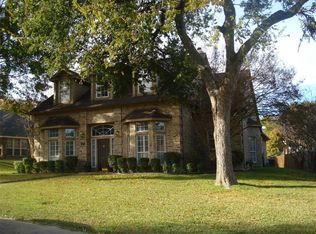 520 Missionary Rdg, Desoto, TX 75115