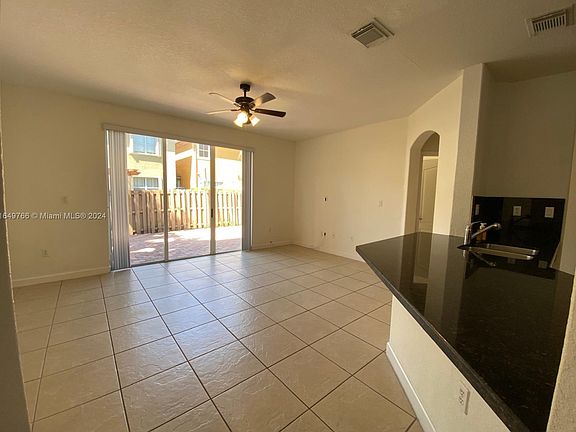 5th image of 11221 NW 75th Ter