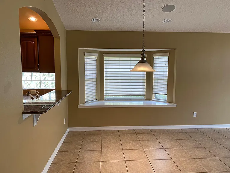 10717 Mottram Point — Photo 8