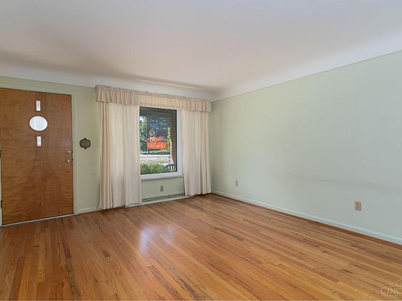 4th image of 6524 Murray Ave