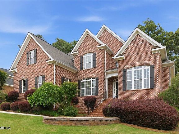 2nd image of 134 Broadleaf Dr