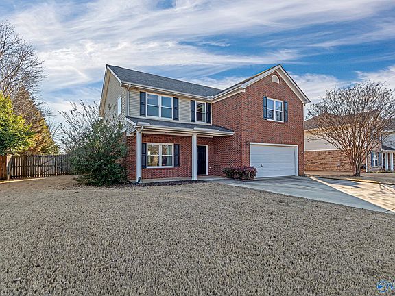3rd image of 221 Park Stone Dr