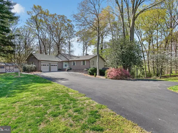 4030 Fridays Ln, Owings, MD 20736