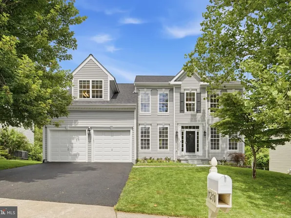 17270 Arrowood Pl, Round Hill, VA 20141