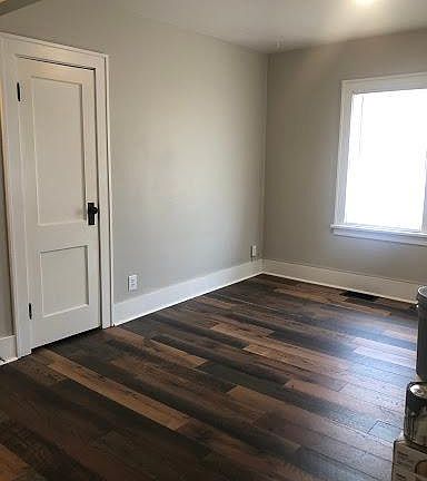 3rd image of 1822 Milburn Blvd #B