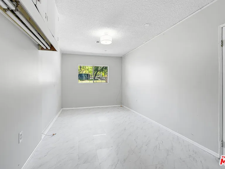 11410 Canton Dr — Photo 43