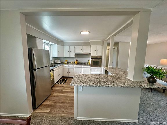 4th image of 925 W 101st Avenue