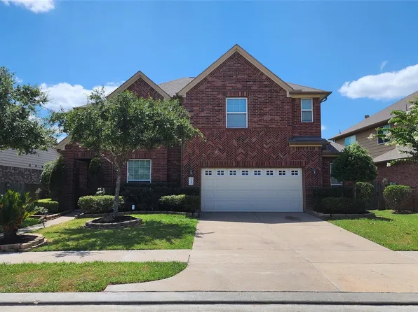 2318 Nashmor Dr, Sugar Land, TX 77479