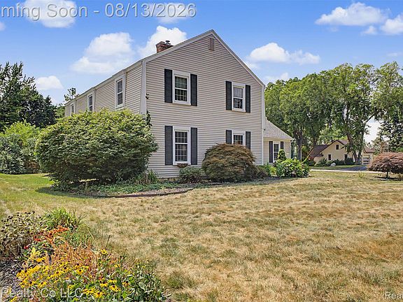 3rd image of 35565 Tall Pine Rd