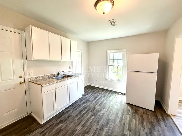 3414 Summit Ave — Photo 13