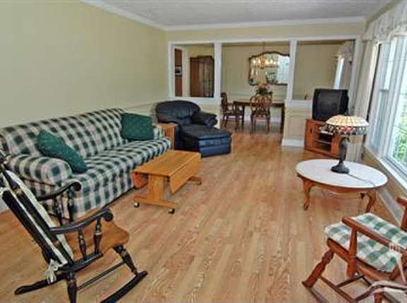 4th image of 66 N Shore Dr