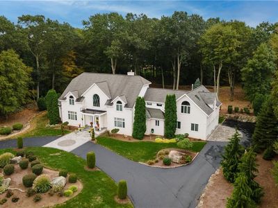 3 Scott Dr, Lincoln, RI, 02865