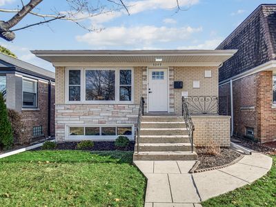 5349 N Meade Ave, Chicago, IL, 60630