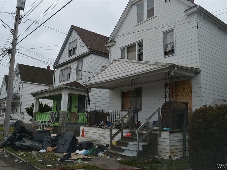 1st image of 107 Peck St