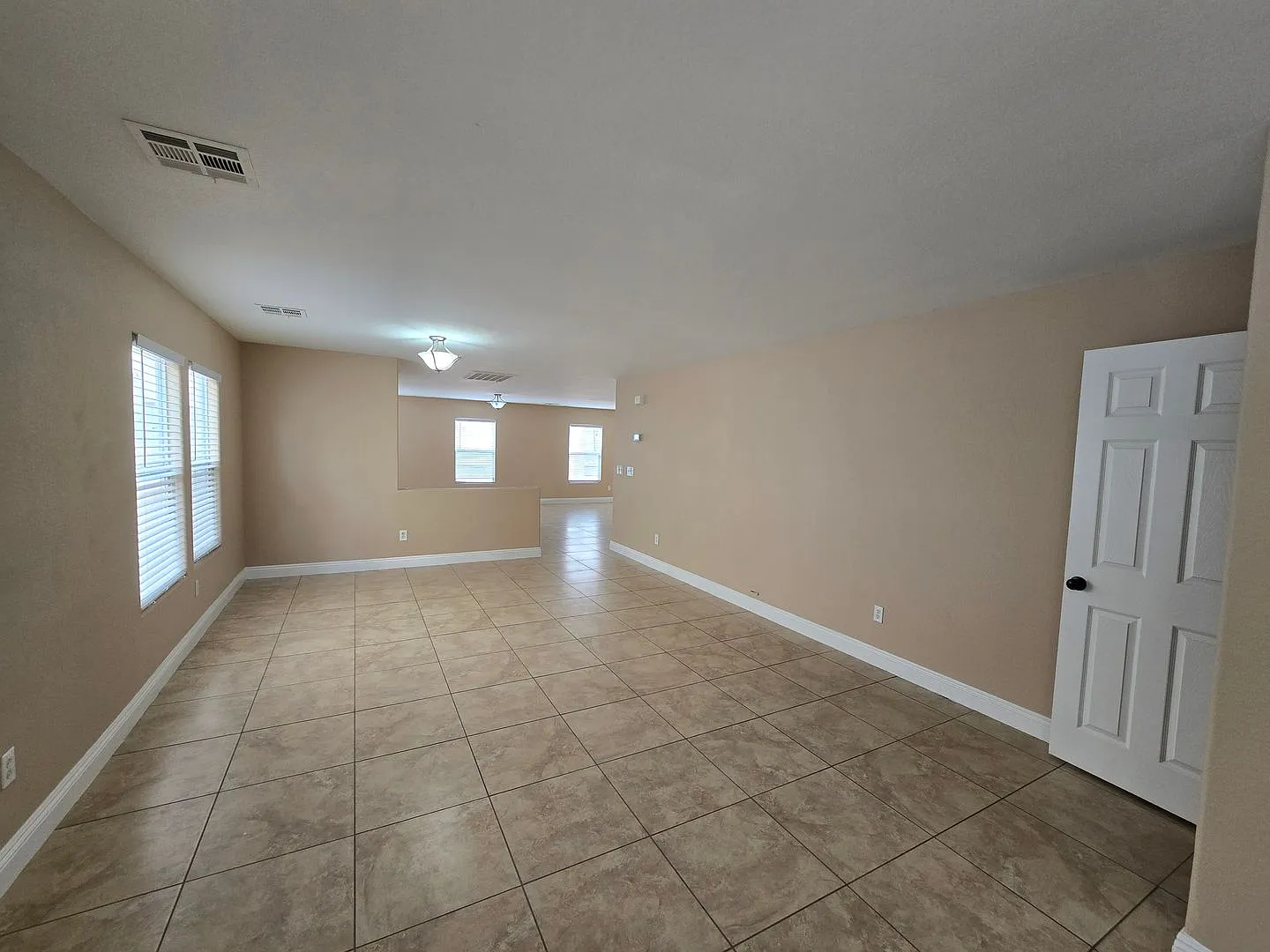 4 Bedroom Rhodes Ranch Home for Rent — Photo 3