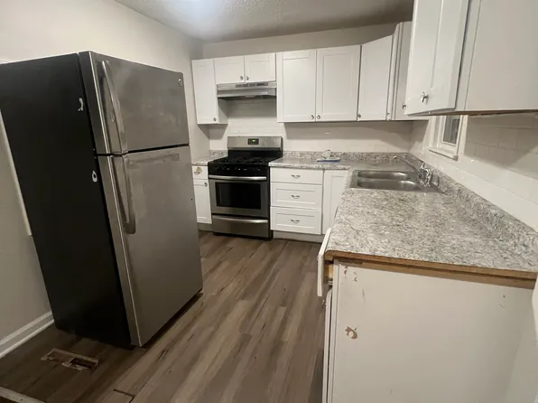 8522 Euclid Ave, Kansas City, MO 64132