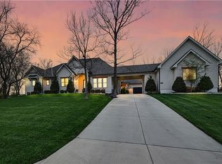 18340 Mohawk Ln, Stilwell, KS 66085
