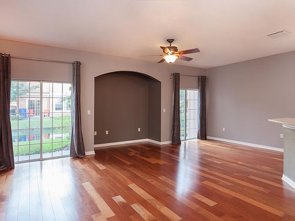 3rd image of 589 52nd Ave N #589