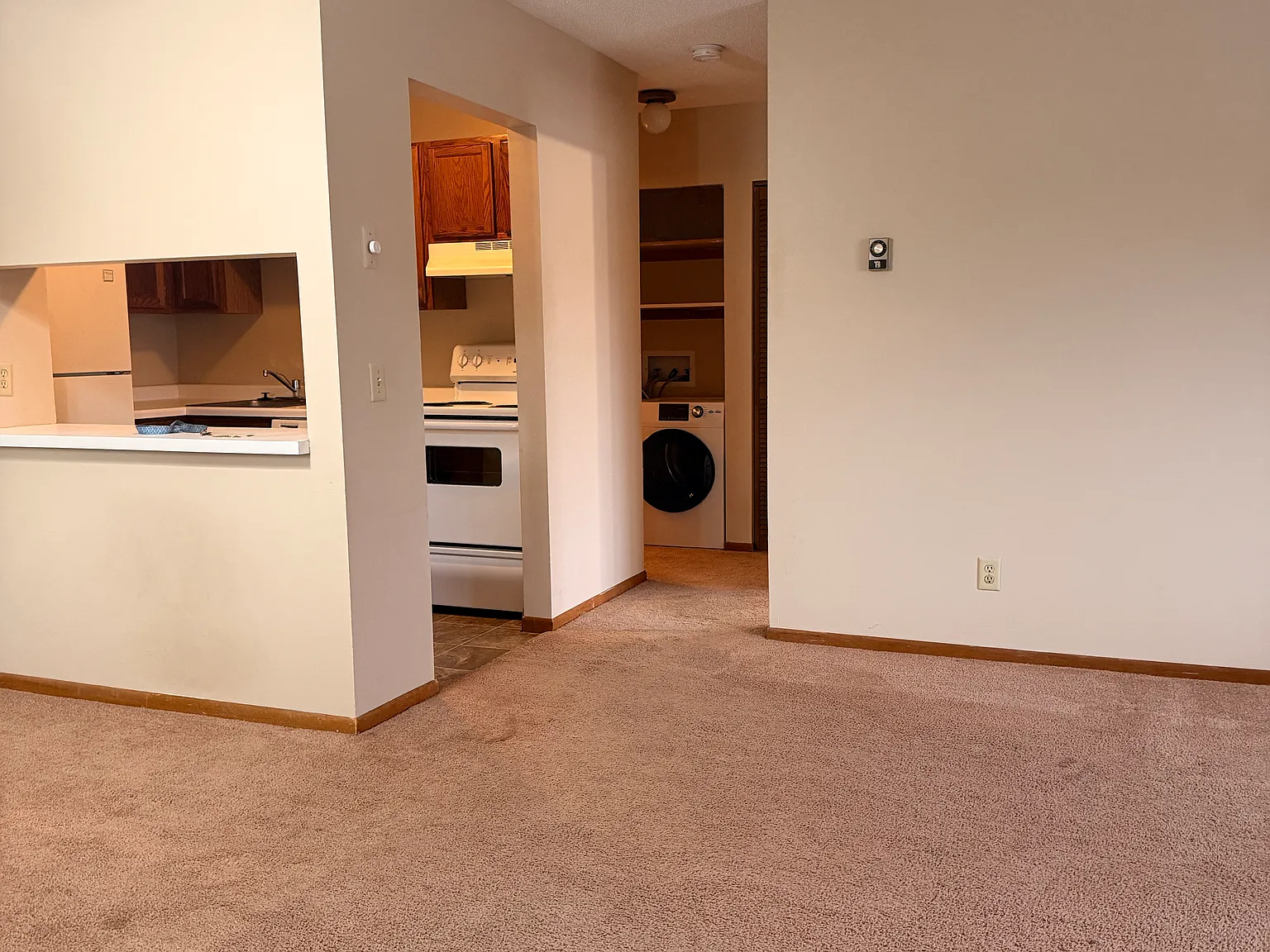 1 bed, 725 sqft, $950 — Photo 2