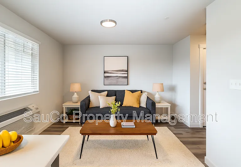2564 Hawthorne St #304 — Photo 7