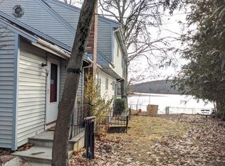 29 Woody Island Rd, Hopkinton, MA 01748