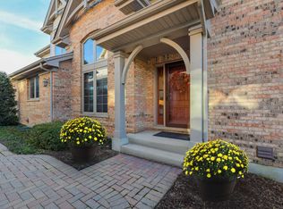 2008 Mackenzie Pl, Wheaton, IL 60187