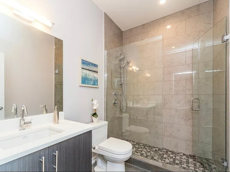 2424 W Fillmore St #1 — Photo 16