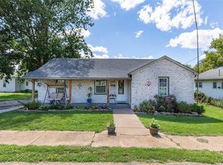 205 S Jackson St, Desloge, MO 63601