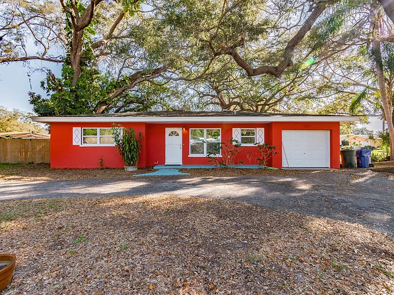 677 Oakwood Dr — Photo 26