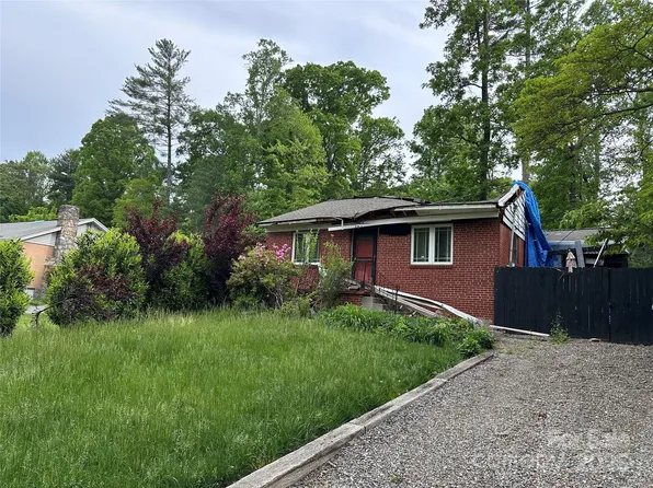 265 Sycamore Dr, Arden, NC 28704