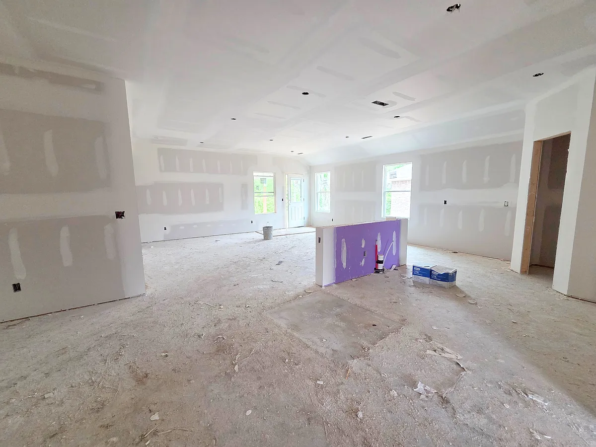 Building Photo - 651 S Neon Ave