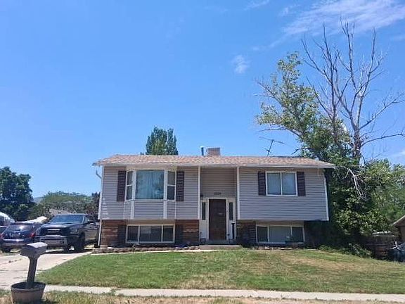 3rd image of 3824 S Paine Rd