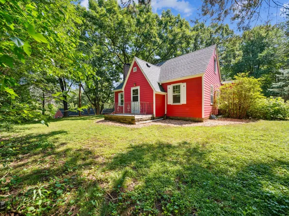 1820 Upper 55th St E, Inver Grove Heights, MN 55077