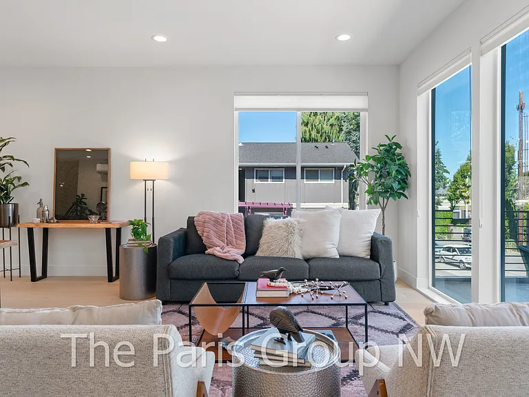 455 4th Ave S #1 — Photo 5
