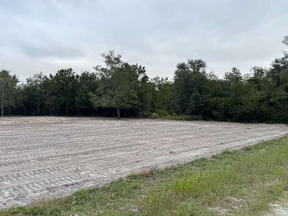 2nd image of 1129 NW Hamp Farmer Rd