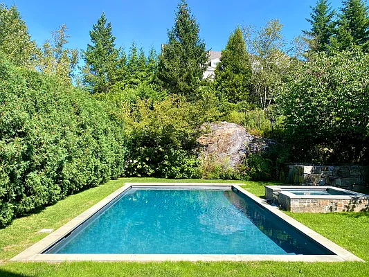 Sold by Trebach Realty | media 6