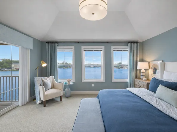 Mystic Cove - Luxury Lakefront Living