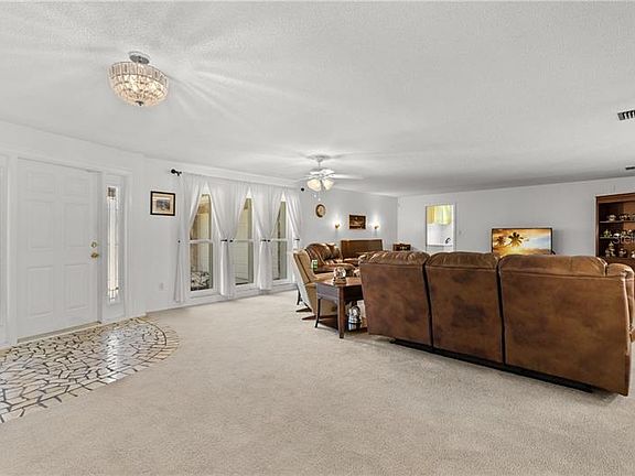 4th image of 1929 Oro Ct