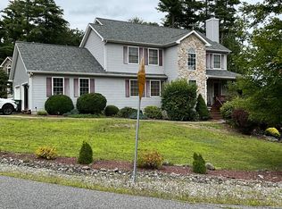101 Mackenzie Ct, Stroudsburg, PA 18360