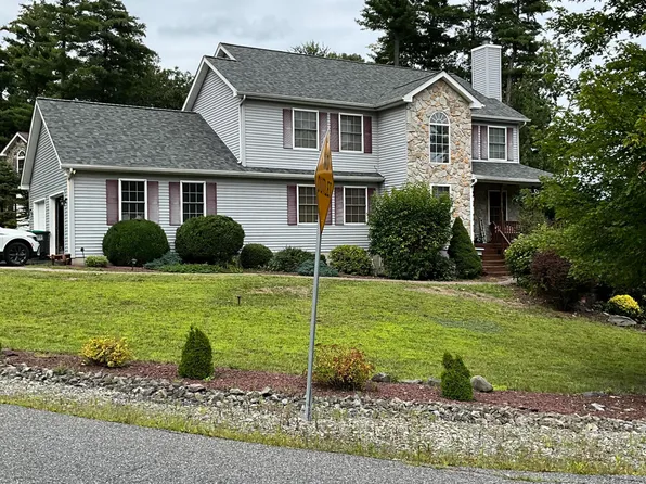 101 Mackenzie Ct, Stroudsburg, PA 18360