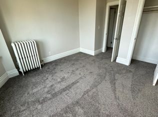 421 W 3rd St #304, Duluth, MN 55806