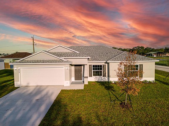 2nd image of 813 SE 40th Avenue