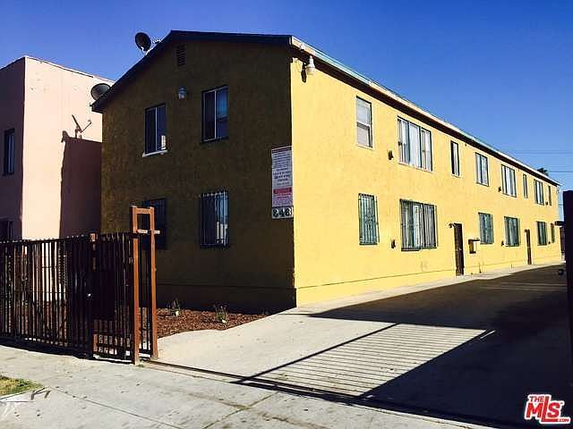 1st image of 846 W 83rd St