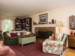 2524 Saint Giles Rd, Saint Louis, MO 63122