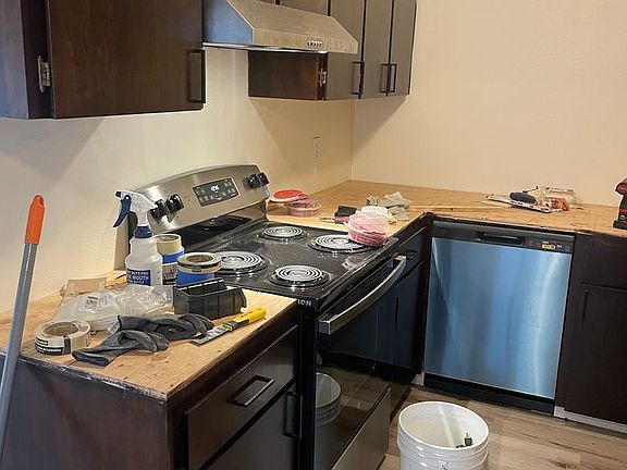 4th image of 2712 SE Yamhill St APT 1